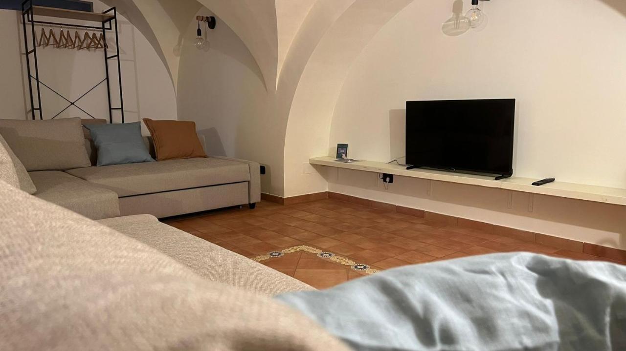 Blu Suites And Apartments Бари Экстерьер фото